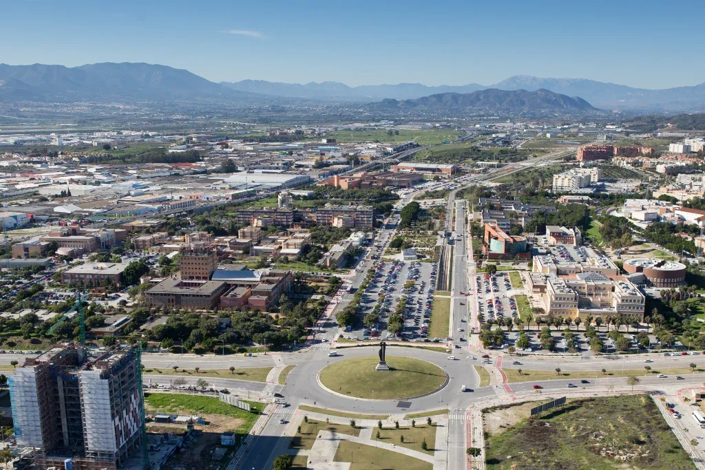 El Cónsul/Universidad (Teatinos)